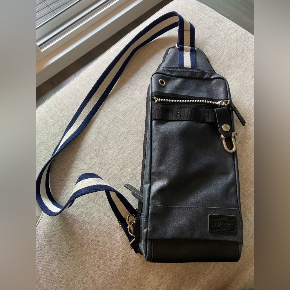 Morino Japan crossbody/ sling bag